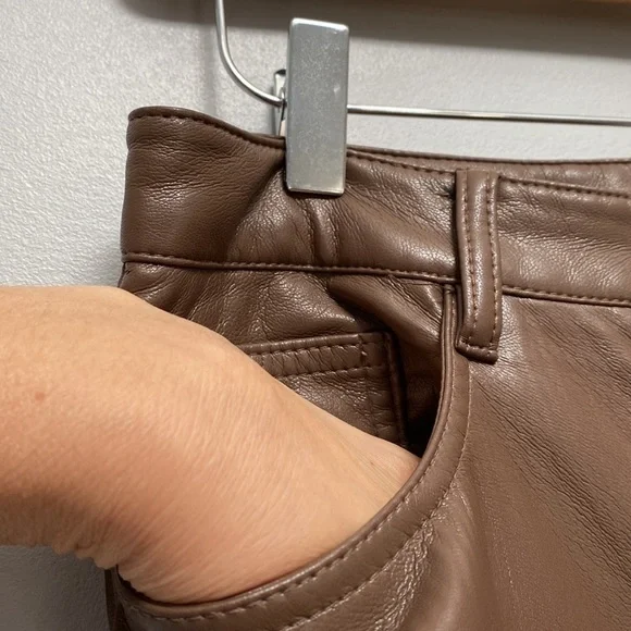 ❗️SOLD❗️ARITZIA Wilfred Brown Melina Faux Leather Cropped Pants Size 8 - Picture 6 of 9